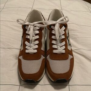 Vintage Havana Brown and White Star Sneakers Size‎ 8.5